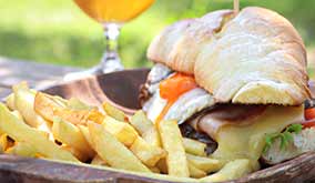 Delicias a la hora del Té en Cottage Carrasco Hotel & Suites.