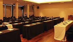 Salón eventos con vista a la rambla