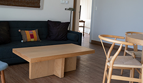 Cuenta con 5 confortables y exclusivas suites direccionadas tanto para el público corporativo como para el familiar, con todas las comodidades p