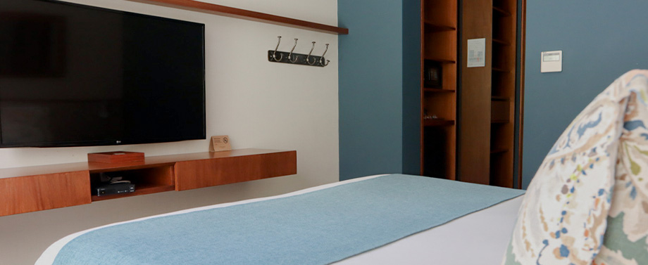 Habitación Superior de Hotel Cottage Carrasco con desayuno en la cama