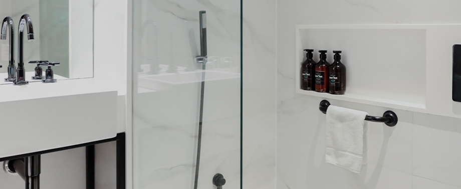 Habitación Superior de Hotel Cottage Carrasco con desayuno en la cama