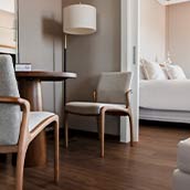 Habitación con escritorio, Hotel Cottage Puerto Buceo.