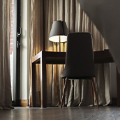 Escritorio habitacion hotel en Montevideo